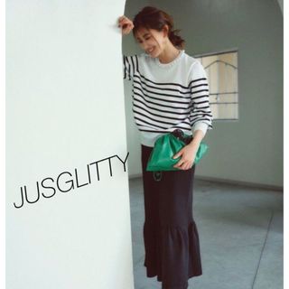 JUSGLITTY - ジャスグリッティー　パールつきトップス