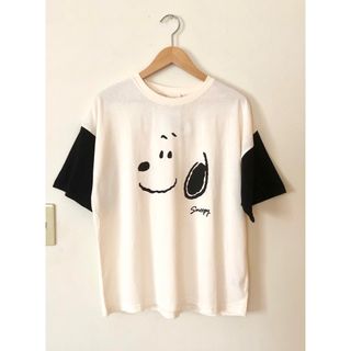 【PEANUTS】スヌーピー　SNOOPY 袖黒バイカラー　ビーグル犬Ｔシャツ