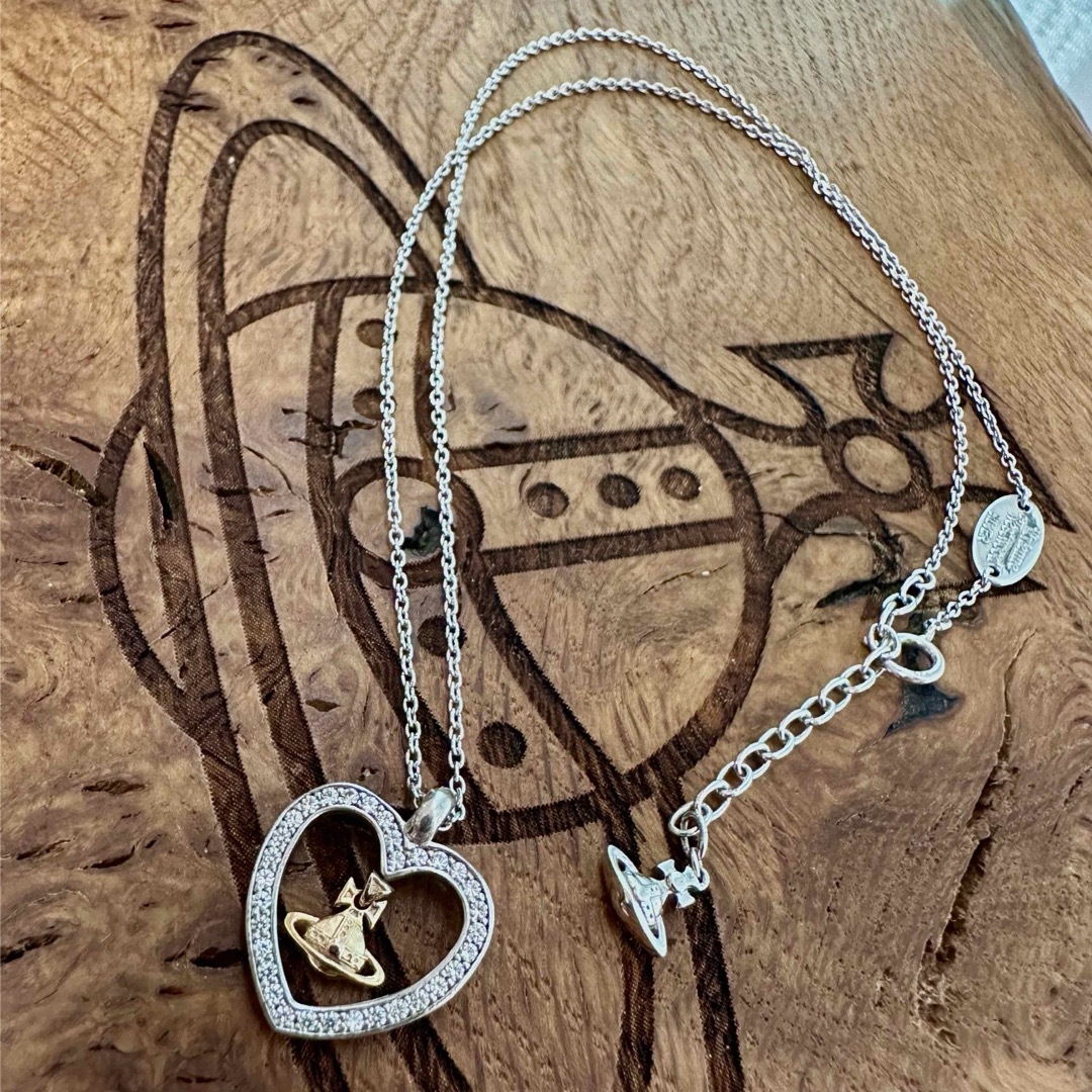 超レア925製VivienneWestwood ハートオーブネックレス アクセサリー 超レア925製VivienneWestwood ハートオーブネックレス アクセサリー