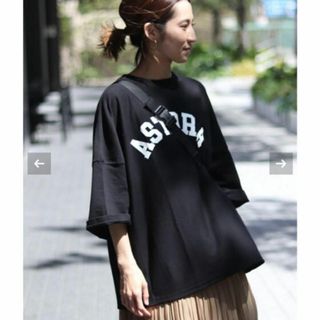 ヴォートメイクニュークローズ(VOTE MAKE NEW CLOTHES)のVOTE ASTORIA プリントビッグTシャツ FRAMe WORK 黒(Tシャツ(半袖/袖なし))