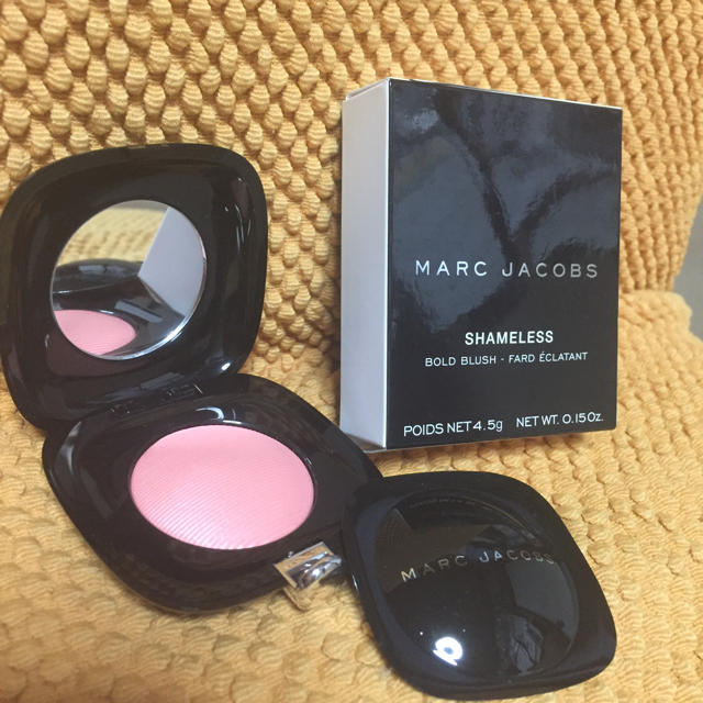 MARC JACOBS(マークジェイコブス)のMARC JACOBS☆チーク コスメ/美容のベースメイク/化粧品(チーク)の商品写真