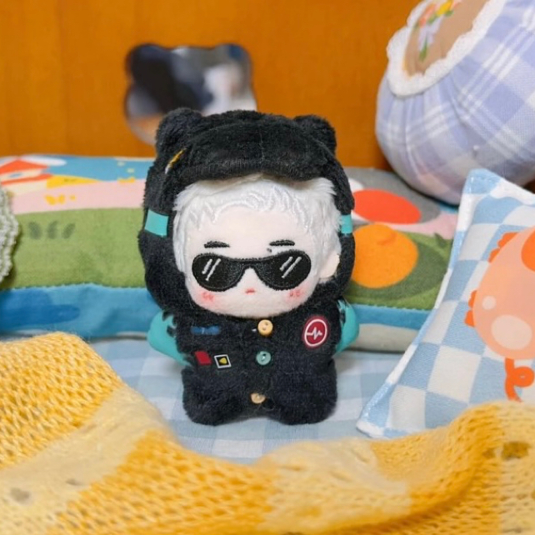 即発送 黒豹服 5cm 着せ替え 専用衣装 王一博 肖戦の通販 by