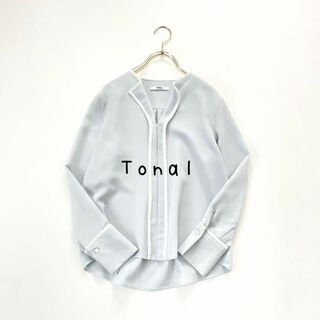 TONAL - トーナル　配色パイピングブラウス　ライトブルー