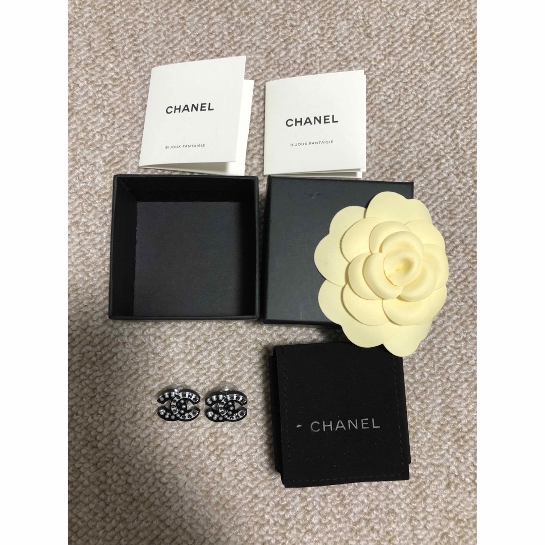 CHANEL ココマーク ピアス 証明書箱付き CHANEL ココマーク ピアス 証明書箱付き