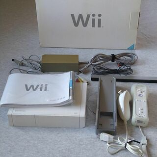 ニンテンドウ(任天堂)の★新品スタンド付き　Nintendo Wii(ウィー) RVL-S-WD★(家庭用ゲーム機本体)