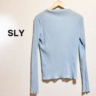 SLY - SLY　スライ　カットソー　プリーツ　水色　ハイネック　長袖