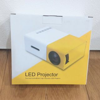 LED Projector　コンパクト　プロジェクター(プロジェクター)