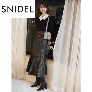 SNIDEL - SNIDEL スナイデル スカート ロングスカート 花柄 マーメイドスカート