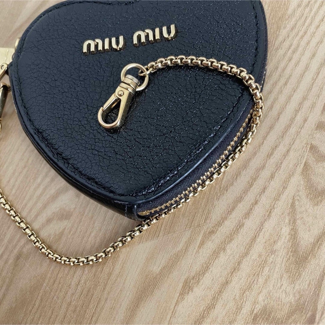 MIU MIU - 美品 miumiuミュウミュウ ハートコインケース 小銭 MIU MIU - 美品 miumiuミュウミュウ ハートコインケース 小銭