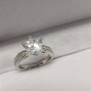 ◆1点限り◆ 指輪　10号　CZダイヤモンド　女性　リング　豪華(リング(指輪))