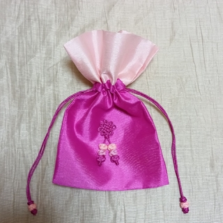 新品　巾着袋　ポーチ　ピンク　チャイナ　レディース(ポーチ)
