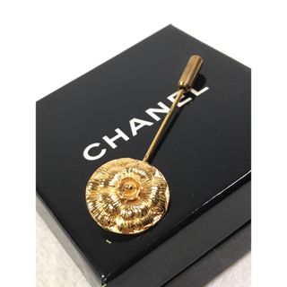 シャネル(CHANEL)のシャネル　ヴィンテージ　ピン　ブローチ　ゴールド(ブローチ/コサージュ)