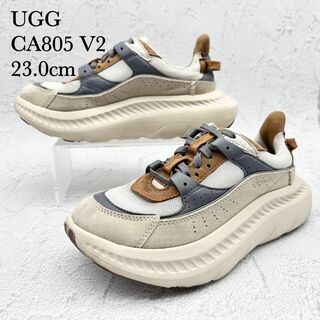 アグ(UGG)の【美品】UGG CA805 V2 ブラウン ベージュ メッシュ スエード 厚底(スニーカー)