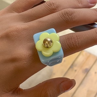 【お洒落】レディース 指輪 お花 水色 黄色 パステルカラー かわいい 樹脂(リング(指輪))