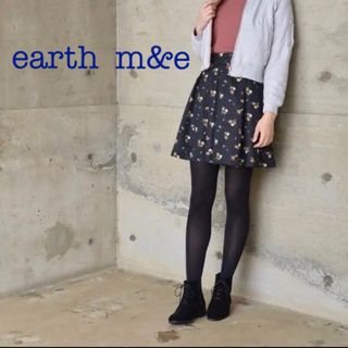 アースミュージックアンドエコロジー(earth music & ecology)のearth m&e フレアフラワースカート 花柄(ミニスカート)