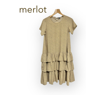 merlot - merlot ティアードワンピース　ブラウンベージュ　ドット
