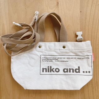 ニコアンド(niko and...)のミニバッグ(ハンドバッグ)
