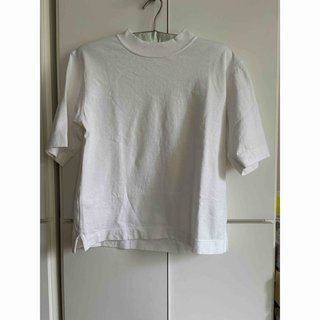 ユニクロ(UNIQLO)のUNIQLO  白　半袖Tシャツ　Sサイズ　新品(Tシャツ(半袖/袖なし))