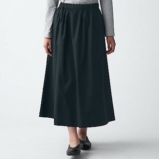 ムジルシリョウヒン(MUJI (無印良品))の新品タグ付き　無印　ストレッチ高密度織り スカート(ロングスカート)