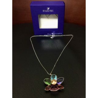 スワロフスキー(SWAROVSKI)のペンダント(ネックレス)