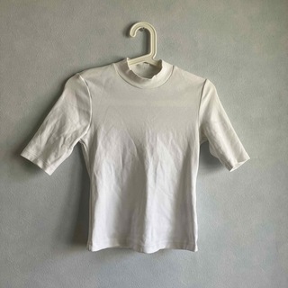 ユニクロ(UNIQLO)のUNIQLO ハイネックＴ(Tシャツ(半袖/袖なし))