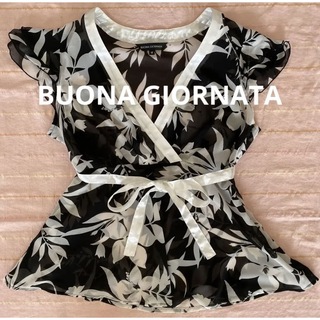 BUONA GIORNATA - ボナジョルナータ　トップス　ブラウス　　Mサイズ