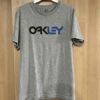 オークリー(Oakley)のOAKLEY Tシャツ(Tシャツ/カットソー(半袖/袖なし))