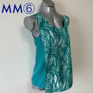 エムエムシックス(MM6)のMM6 メゾンマルジェラ 新品 緑 ノースリーブ トップス(カットソー(半袖/袖なし))
