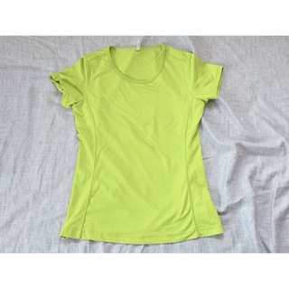 ユニクロ(UNIQLO)のUNIQLO/Tシャツ/Sサイズ/レディース/速乾/ドライ/メッシュ/半袖/黄緑(Tシャツ(半袖/袖なし))