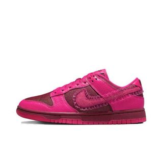 ナイキ(NIKE)のNIKE ナイキ　WMNS DUNK LOW ヴァレンタイン ピンク (スニーカー)