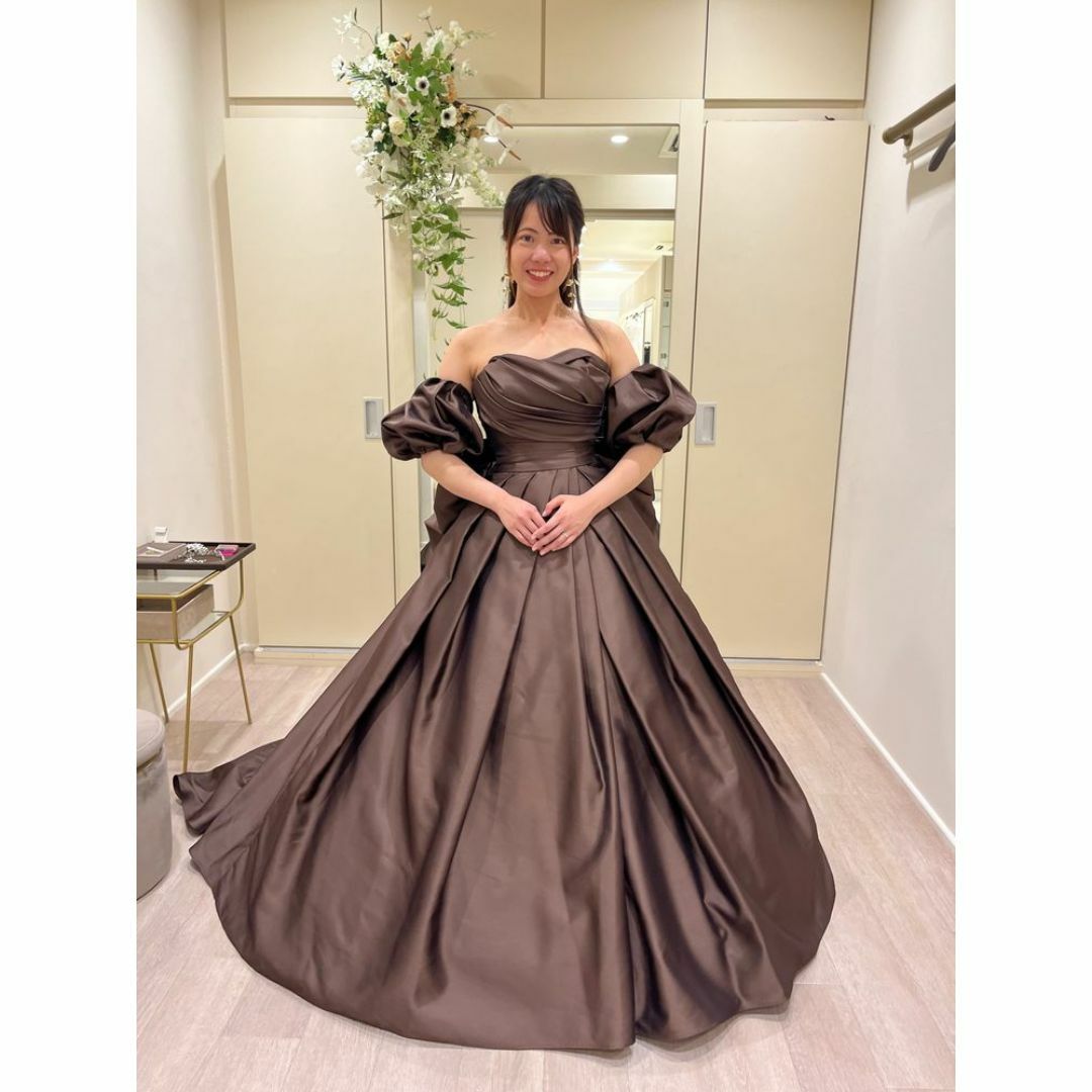 パーティードレス ブラウン ベアトップ パフスリーブ 豪華なバックリボン 花嫁