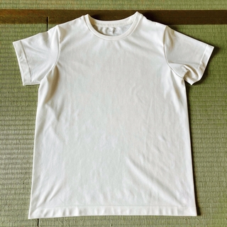 ジーユー(GU)のレディース服 GU アクティブTシャツ　白 半袖 ヨガ 運動着　M(Tシャツ(半袖/袖なし))