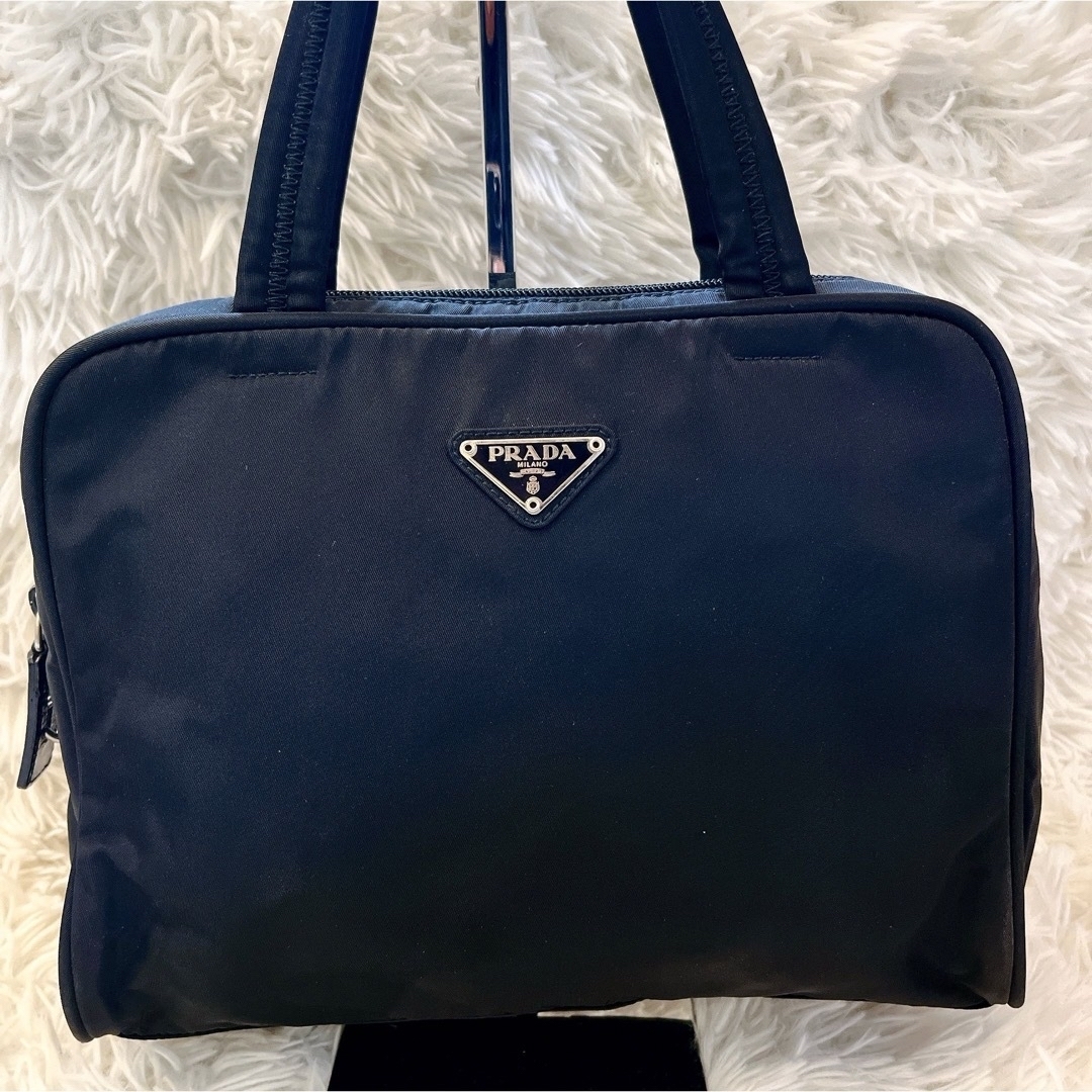 美品】プラダ ナイロン トートバッグ ハンドバッグ 三角ロゴ 美品】プラダ ナイロン トートバッグ ハンドバッグ 三角ロゴ