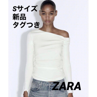 ザラ(ZARA)の【完売品】ZARA ギャザーTシャツ　白　Sサイズ　新品未使用タグつき(Tシャツ(長袖/七分))