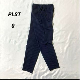 プラステ(PLST)のPLST プラステ★ピン・ポインテッド・ストライプ　テーパドパンツ(カジュアルパンツ)