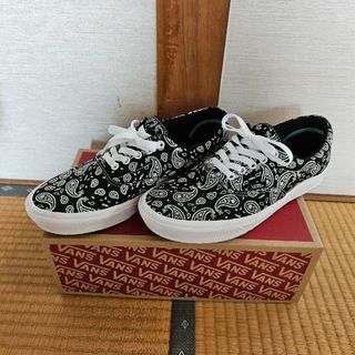 ヴァンズ(VANS)のVANS ERA ペイズリー(スニーカー)