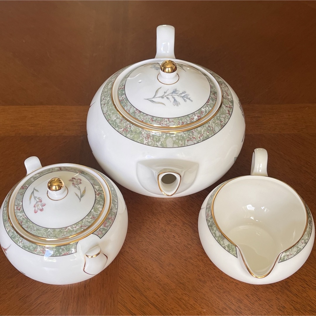 WEDGWOOD - 【黒壺美品】ウェッジウッド☆ハミングバード WEDGWOOD - 【黒壺美品】ウェッジウッド☆ハミングバード