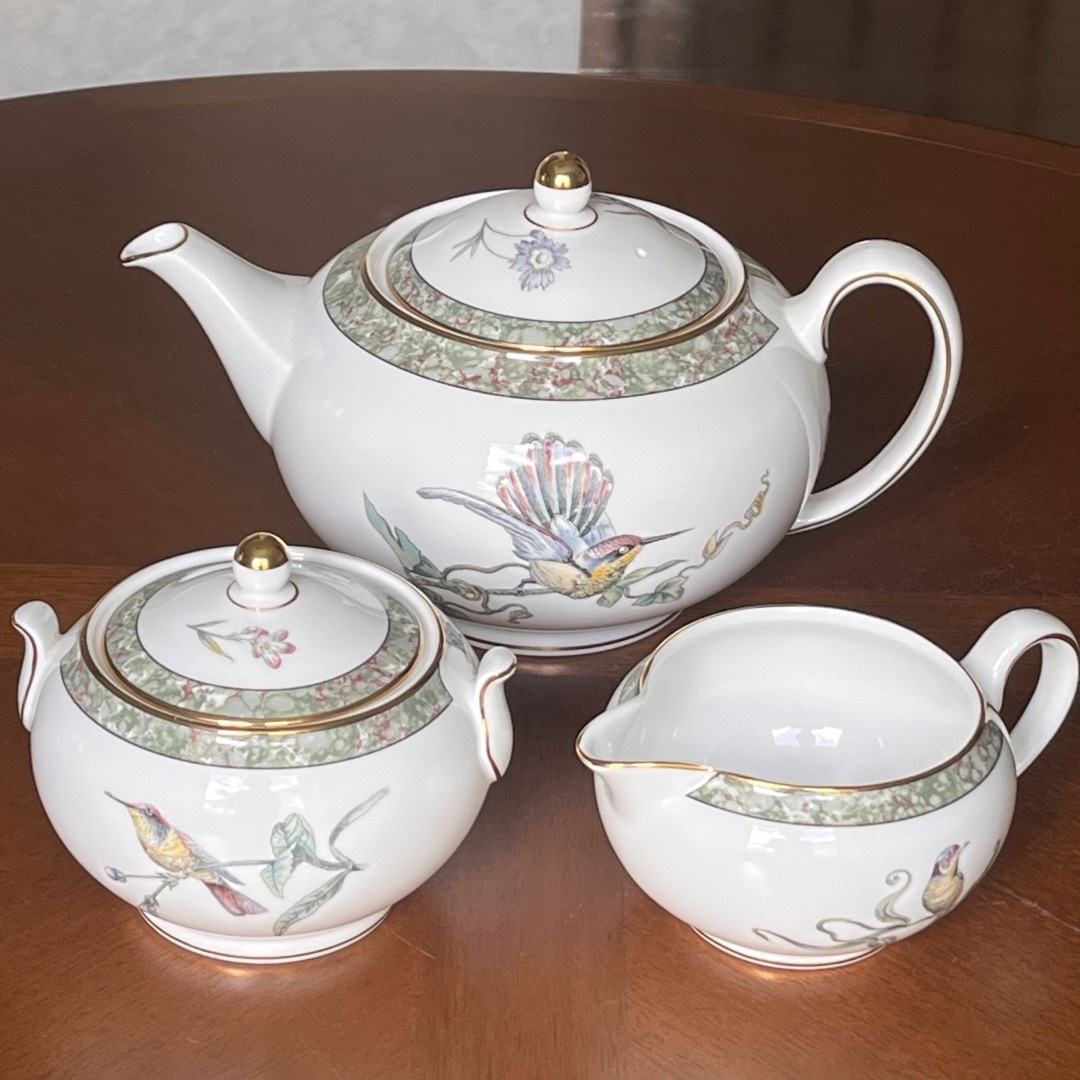 WEDGWOOD - 【黒壺美品】ウェッジウッド☆ハミングバード WEDGWOOD - 【黒壺美品】ウェッジウッド☆ハミングバード
