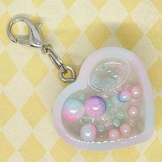 NO.21　レジン　ハート　シェイカーキーホルダー　チャーム(チャーム)