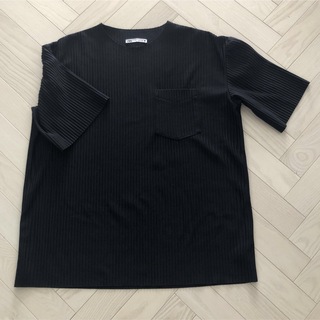 ザラ(ZARA)のZARA ザラ　プリーツ　トップス Tシャツ　黒　M オーバーサイズ(Tシャツ/カットソー(半袖/袖なし))