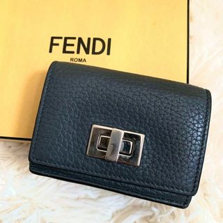 フェンディ(FENDI)の美品✨FENDI 折り財布 ピーカブー セレリア マイクロ ミニ レザー(財布)