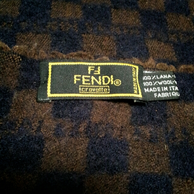 FENDI(フェンディ)のFENDI★マフラー レディースのファッション小物(マフラー/ショール)の商品写真