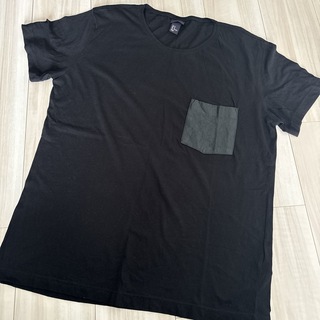 エイチアンドエム(H&M)のH&M メンズ　ブラック　Tシャツ(Tシャツ/カットソー(半袖/袖なし))