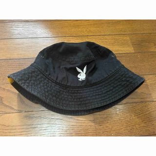 プレイボーイ(PLAYBOY)のプレイボーイ PLAYBOY INTERBREED バケットハット 帽子 黒(ハット)