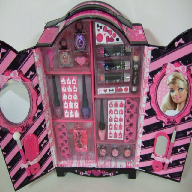 Barbie(バービー)の子供用のコスメセット コスメ/美容のベースメイク/化粧品(その他)の商品写真