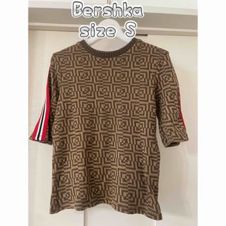 ベルシュカ(Bershka)の⑤④Bershka ライン入りスポーツニット sizeS(ニット/セーター)