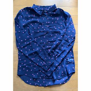 ユニクロ(UNIQLO)のユニクロ　星柄シャツ　紺(シャツ/ブラウス(長袖/七分))