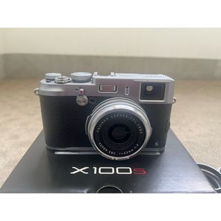 富士フイルム - 富士フイルム　希少　x100s 中古　レンズフード付き　fujifilm