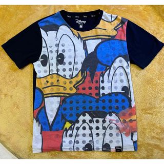 ディズニー(Disney)のほぼ新品　ディズニーTシャツ　カットソー　ドナルドダック　濃紺　(Tシャツ(半袖/袖なし))