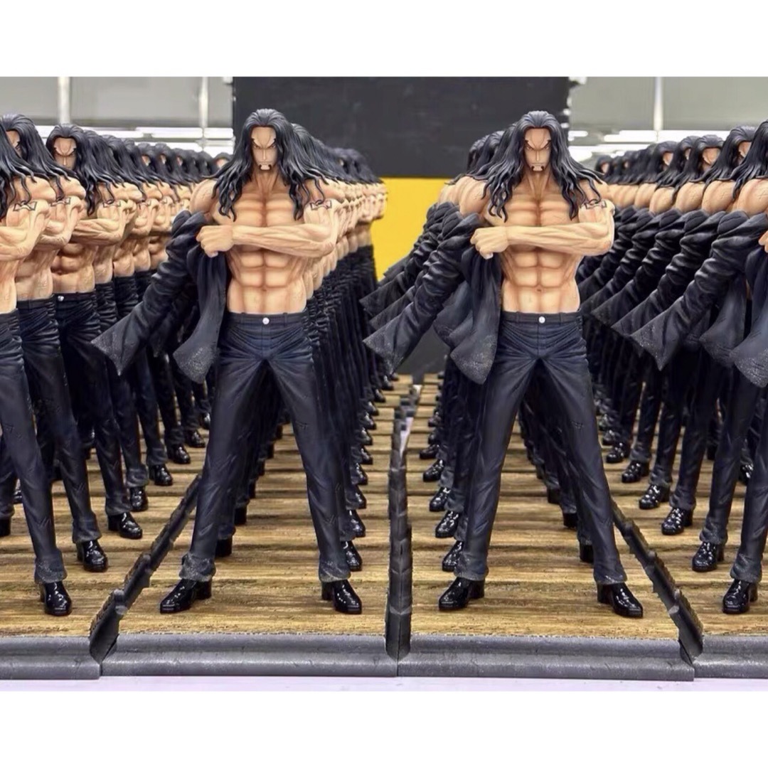 ワンピース CP9 ロブ・ルッチ ガレージキット GK完成品 2体の ワンピース CP9 ロブ・ルッチ ガレージキット GK完成品 2体の